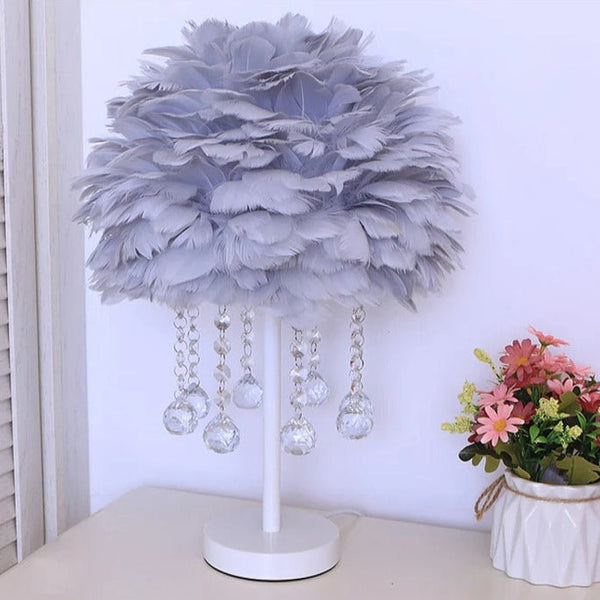 lampe-de-chevet-en-plume