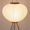 lampe-japonaise-sur-pied