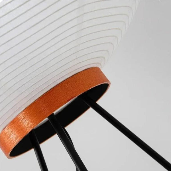 lampe-japonaise-sur-pied