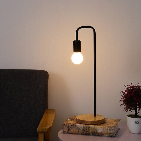 lampe-de-chevet-bois-et-metal-noir