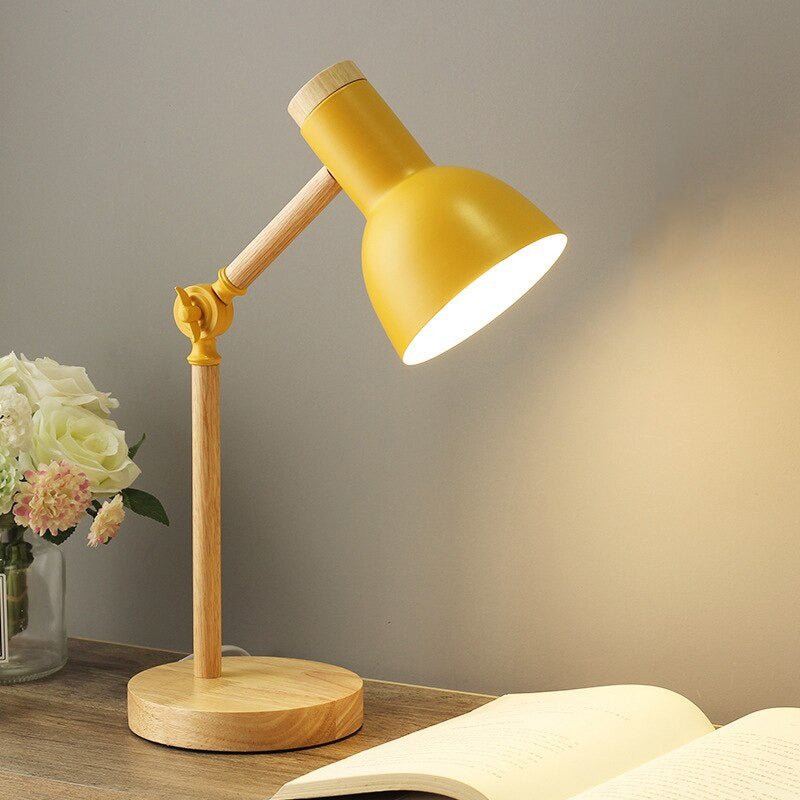 lampe-de-chevet-en-bois