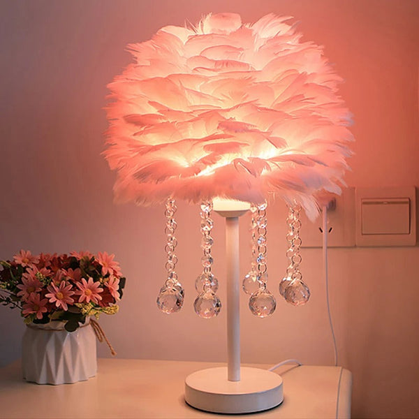 lampe-de-chevet-en-plume